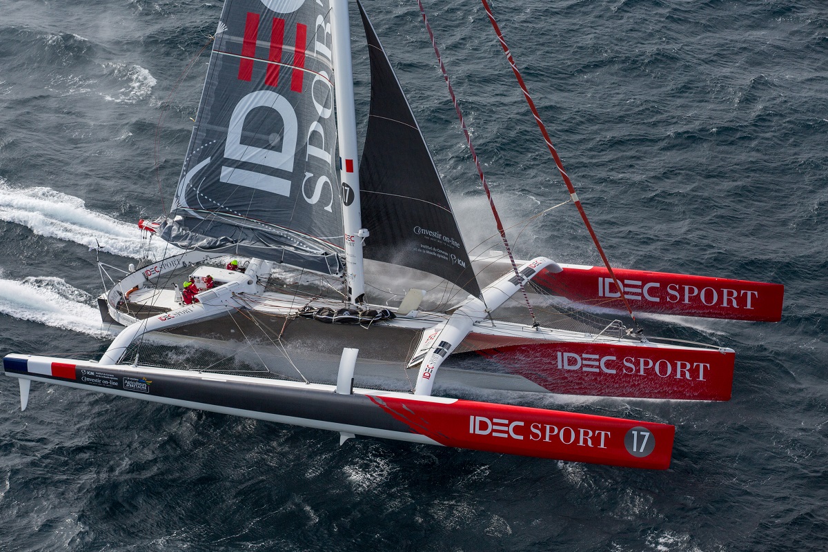 idec sport trimaran