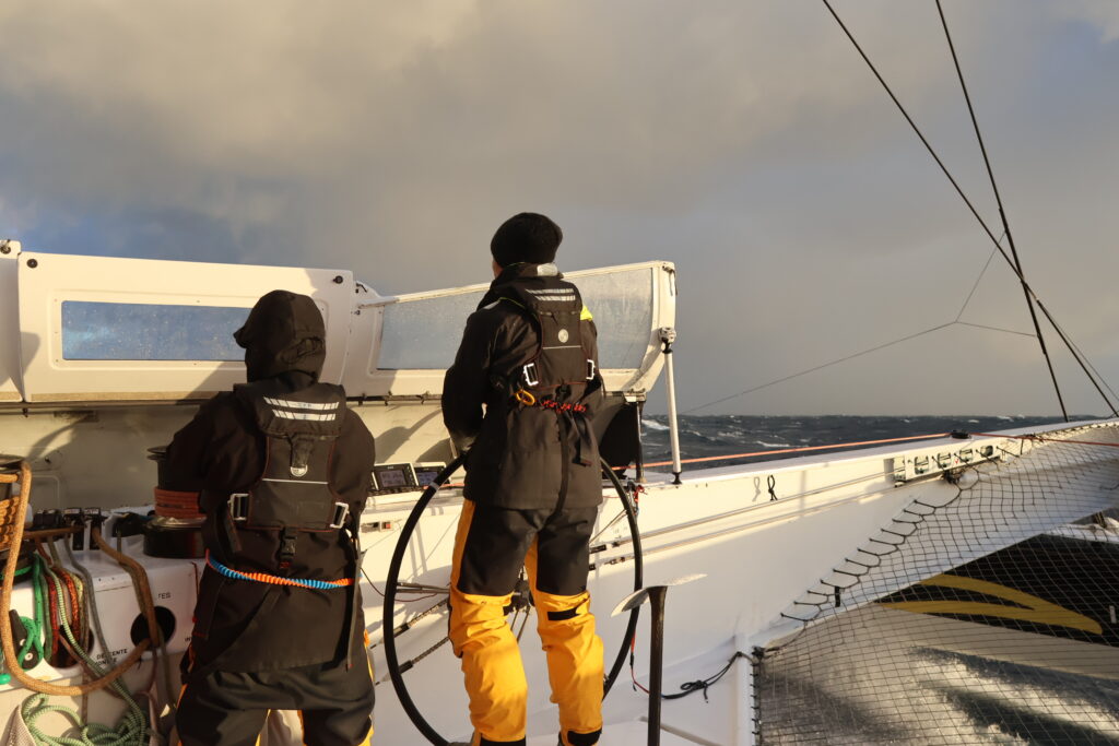 The Famous Project CIC en navigation sur IDEC SPORT dans le Trophée Jules Verne