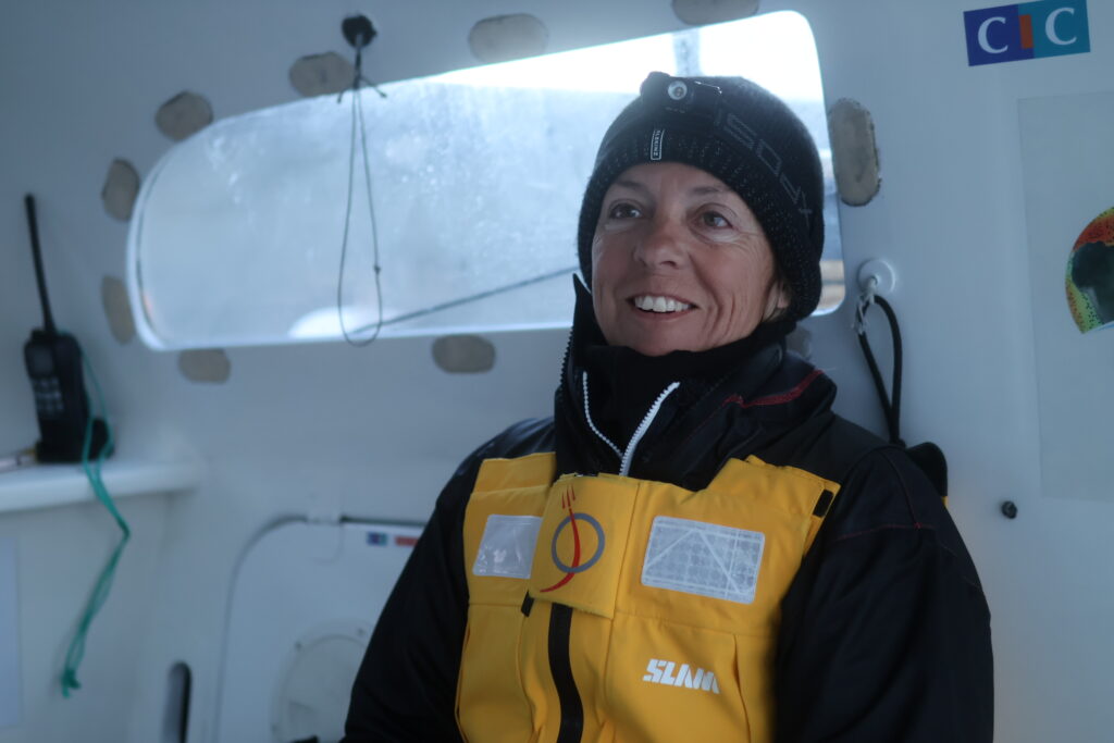 Alexia Barrier dans l'océan indien avec The Famous project CIC à bord d'IDEC SPORT