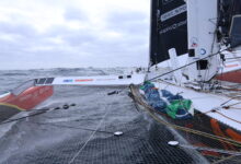 IDEC SPORT et The Famous Project CIC dans l'Océan Indien durant le Trophée Jules Verne