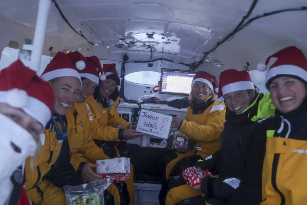 Noël en mer pour IDEC SPORT et Alexia Barrier sur le Trophée Jules Verne