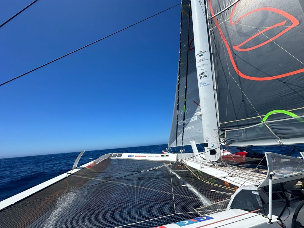 IDEC SPORT sous le soleil avant les 50ème Hurlants pour The Famous Project CIC