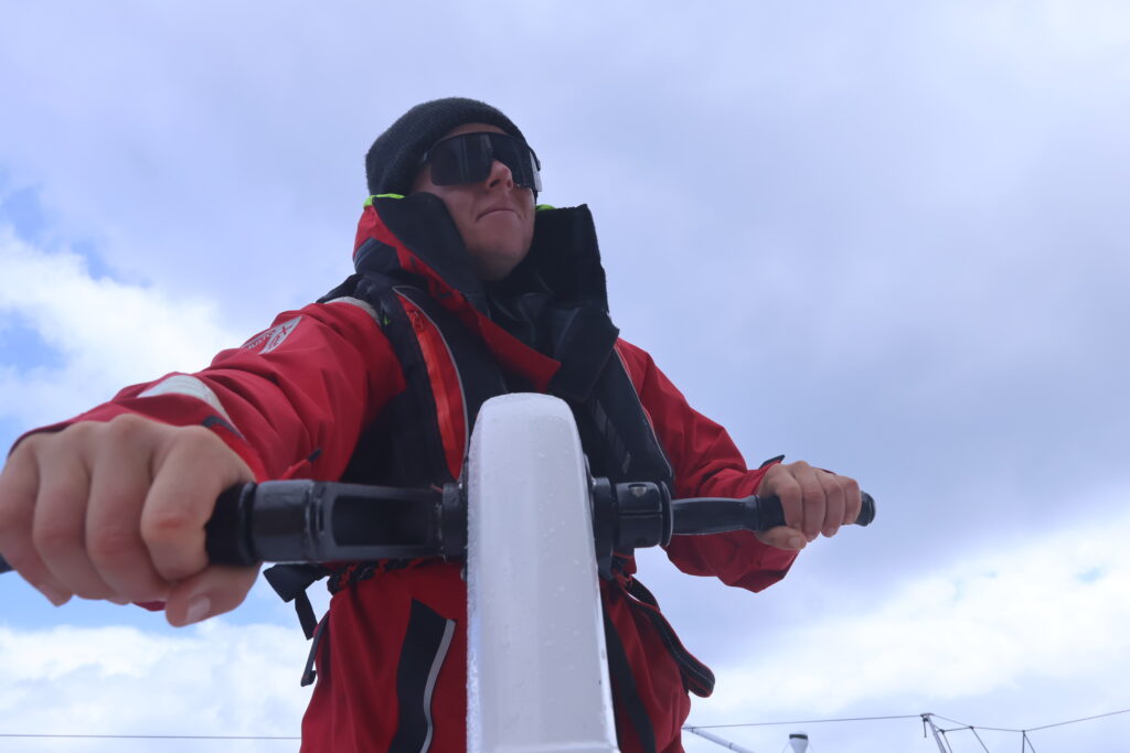 En route vers le Cap Horn pour The Famous Project CIC à bord d'IDEC SPORT