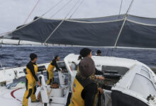 En route vers Ouessant pour l'équipage The Famous Project CIC